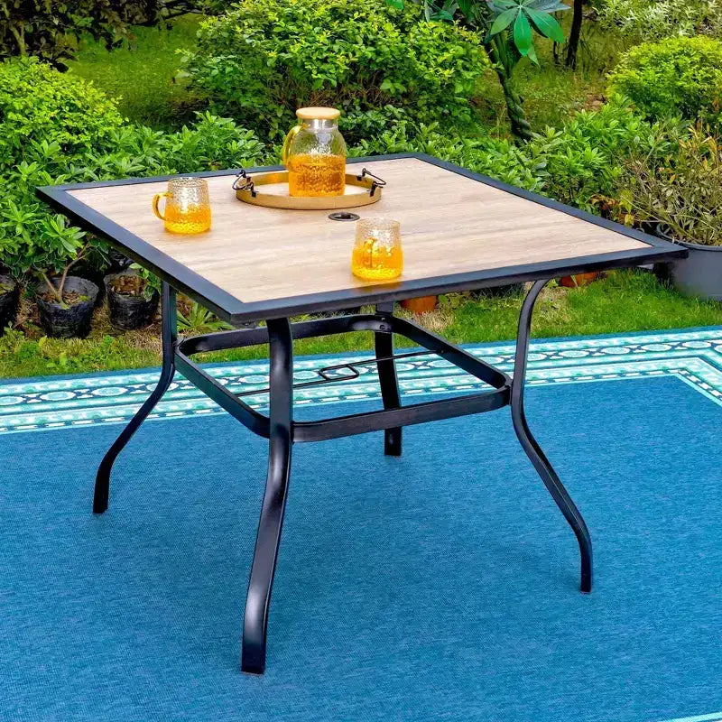 Sillas giratorias de exterior y mesa cuadrada de 5 piezas & - Captiva Designs