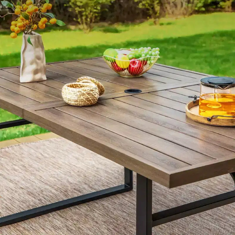 7-delige patioset met rechthoekige tafel met imitatiehouten blad en parasolopening & verstelbare klapstoelen - Captiva Designs