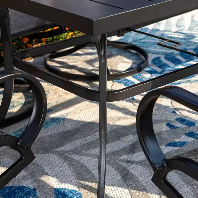 Set da pranzo da patio da 7 pezzi con tavolo rettangolare con foro per ombrellone da 1,57" & sedie con braccioli e imbracatura in metallo - Captiva Designs