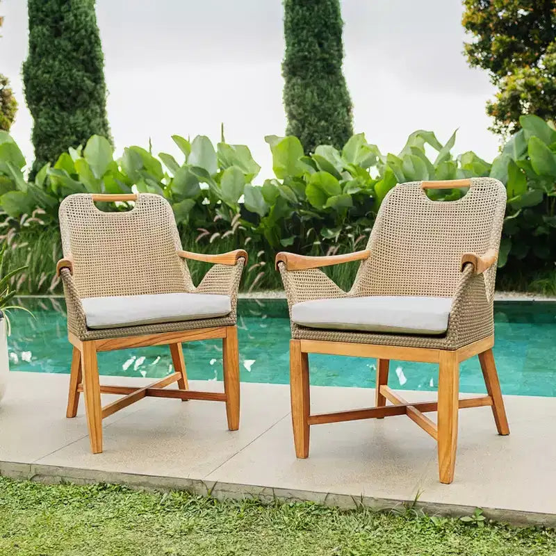 Sonoma Lane Quinlan 7-teiliges Teak-Esszimmer-Set für die Terrasse mit Sitzauflagen – Wetterbeständig