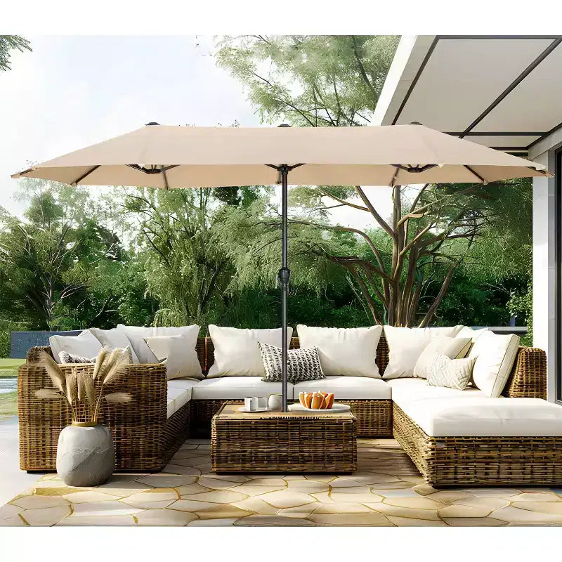 8-teiliges Outdoor-Essgruppenset mit Metalltisch mit Lamellenplatte & schmiedeeisernen Stühlen – Schwarz/Beige – Captiva Designs