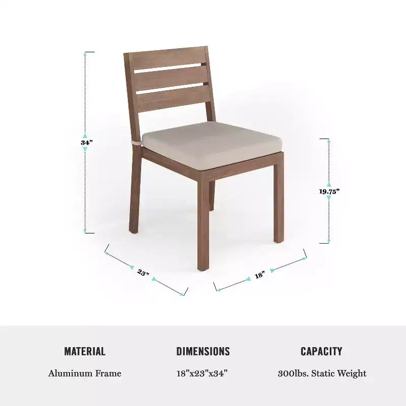 Set da patio per interni ed esterni Martha Stewart Bedford con tavolo da 71 e 8 sedie da pranzo, finitura in alluminio con venature del legno spazzolato e cuscini per seduta resistenti a tutte le condizioni atmosferiche