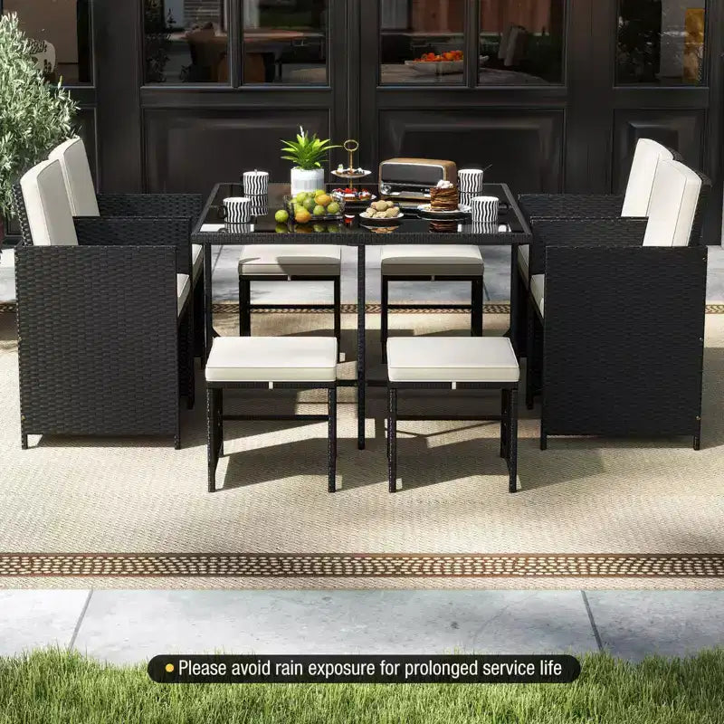 Ensemble repas de terrasse Costway 9 pièces avec table en verre trempé et coussins amovibles de pouf, blanc cassé/beige