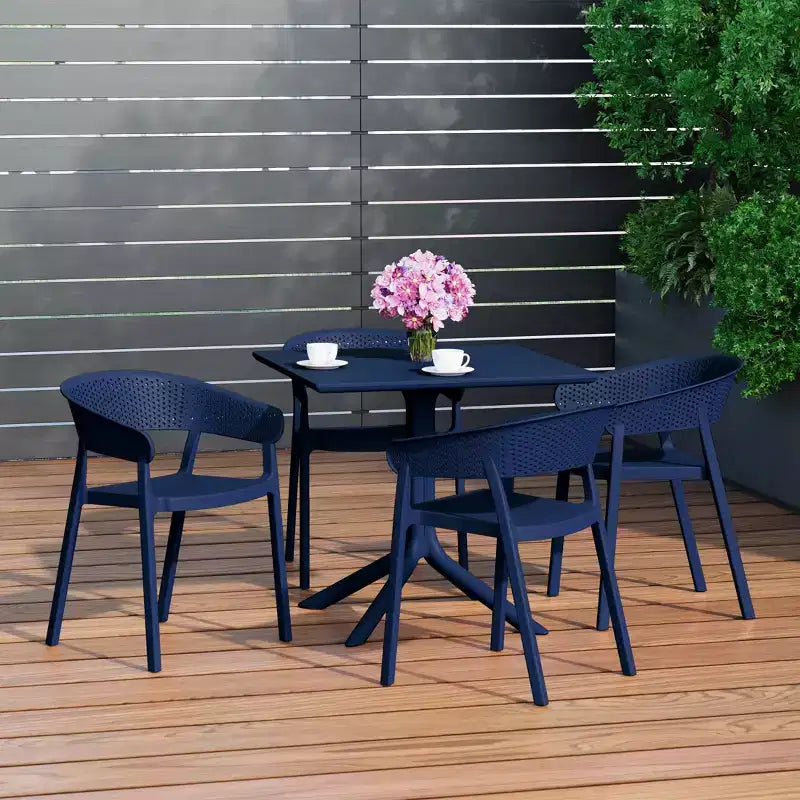 Conjunto de mesa de comedor cuadrada de resina para patio exterior de 5 piezas WestinTrends Playa con sillas de comedor apilables para patio