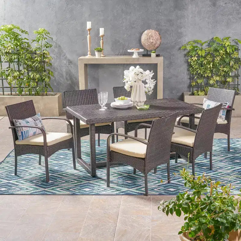 Juego de comedor de mimbre para exteriores Christopher Knight Home Harlowe de 7 piezas con cojines