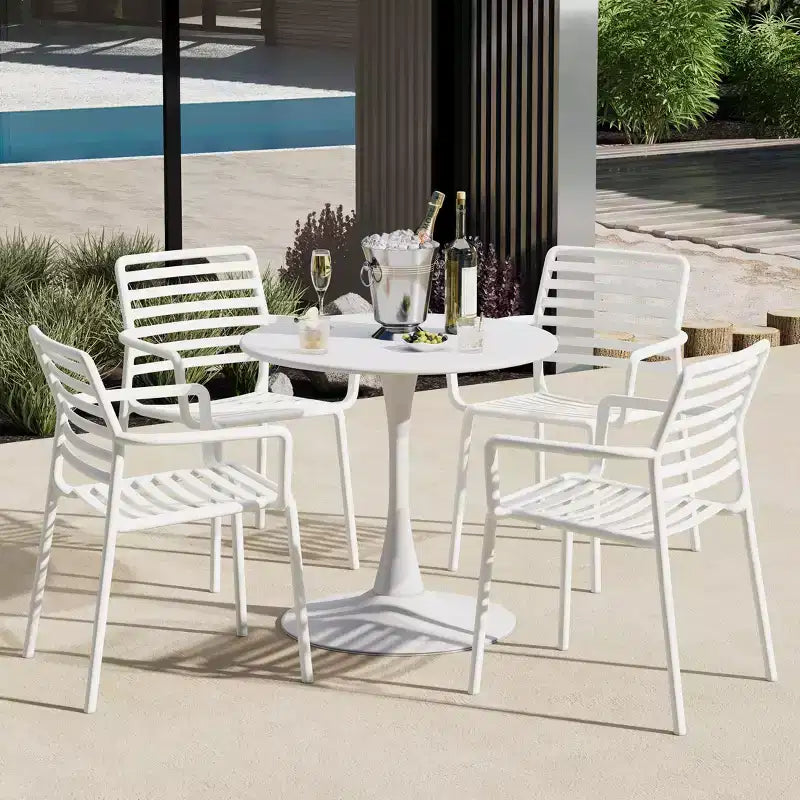 Conjunto de mesa de comedor de patio de metal para interior y exterior WestinTrends Playa de 5 piezas con sillas de brazos de plástico apilables