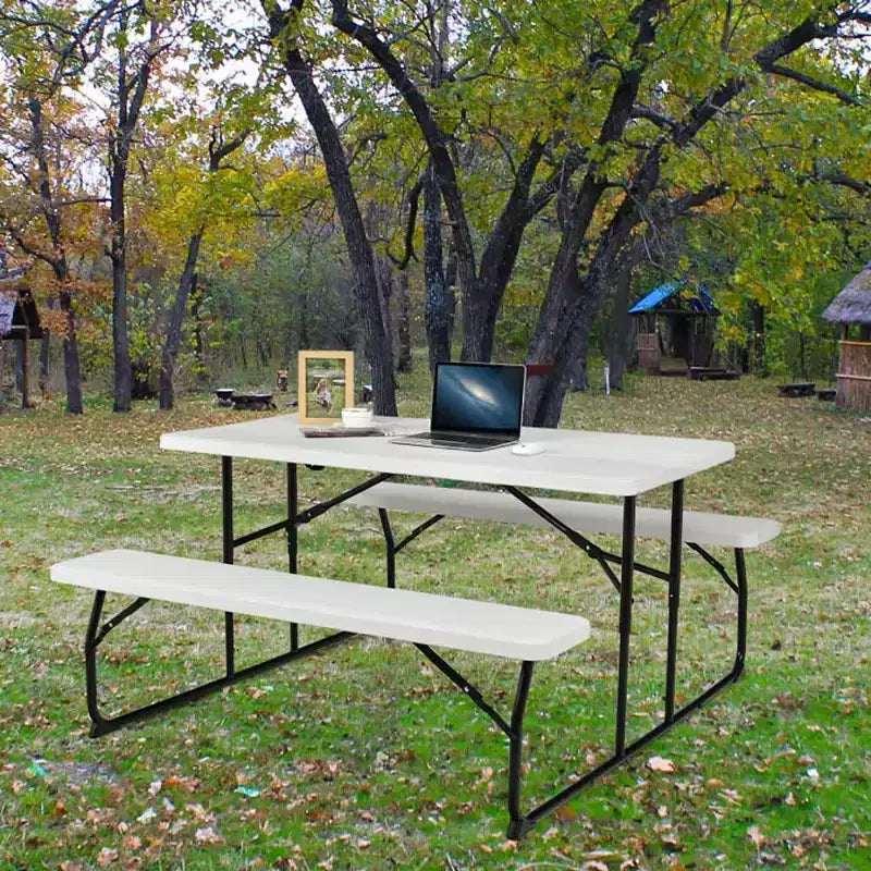 Conjunto plegable de mesa y bancos de picnic para interior y exterior con textura similar a la madera
