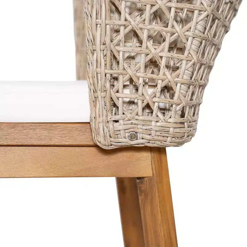 Christopher Knight Home Rohan modernes 3-teiliges Akazienholz-Terrassen-Esszimmerstuhl-Set mit natürlichem Korbgeflecht und Bistrotisch