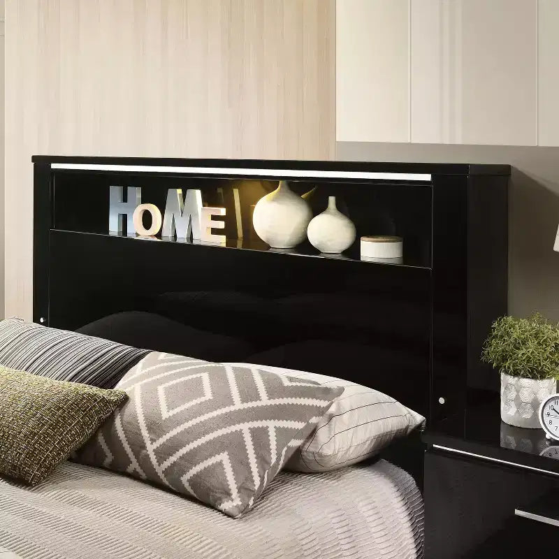 5pc Shorehaven Bedroom Set with 2 Nightstands Black/Chrome - miBasics