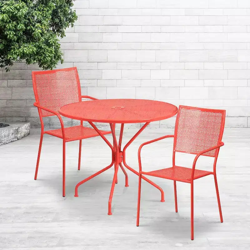 Set da tavolo da giardino in metallo di livello commerciale Emma e Oliver, rotondo da 35,25, con 2 sedie dallo schienale quadrato