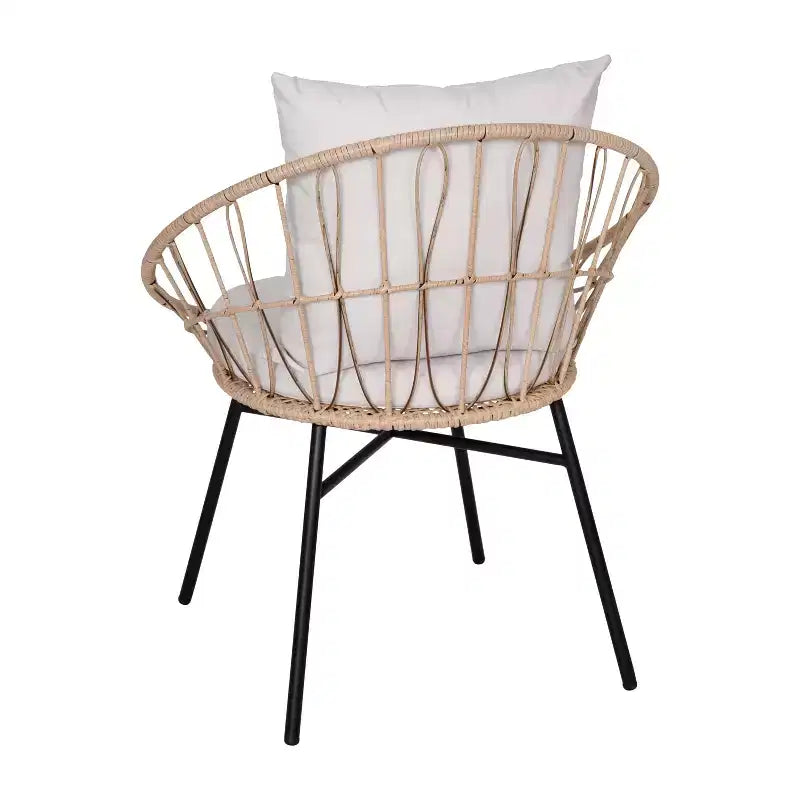 Merrick Lane 3-teiliges Terrassen-Set mit Rattanseilen-Stühlen, passendem Beistelltisch mit Glasplatte und Kissen für den Innen- und Außenbereich