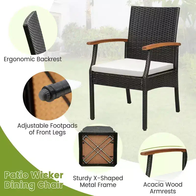 Costway 5 piezas: conjunto de comedor de mimbre para patio con cojines, sillones de madera de acacia y mesa con orificio para sombrilla