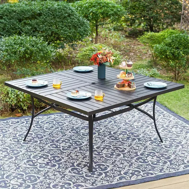 Captiva Designs 9-teiliges Outdoor-Essset mit quadratischem Metalltisch mit Lamellenplatte und drehbaren Korbstühlen mit dicken Polstern